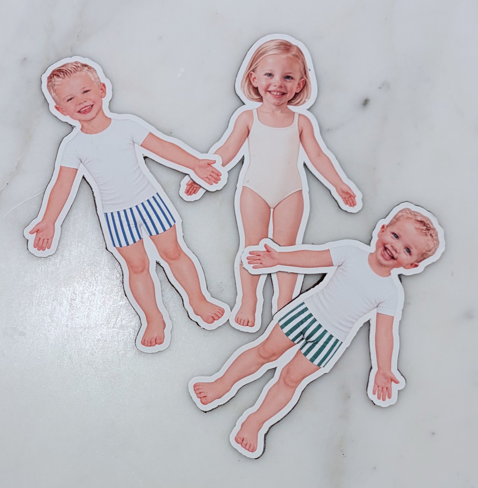 Made Like Me keepsake tin, custom dolls and magnetic outfits